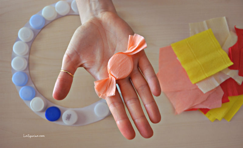 Caramella di carta crespa tappi di plastica