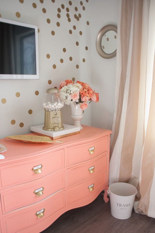 decorare casa con i pois parete