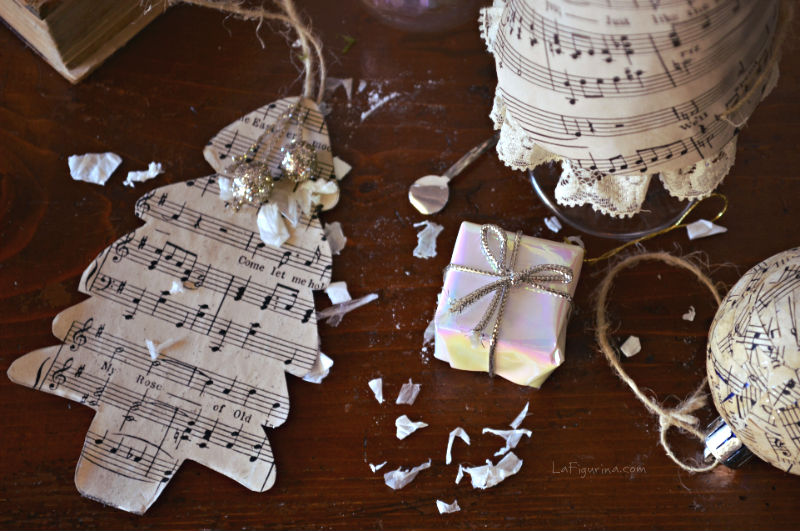 addobbi natalizi con note musicali albero di carta