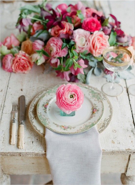 decorare la tavola di primavera fiore segnaposto