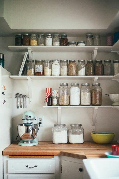 Idee salvaspazio per organizzare la cucina