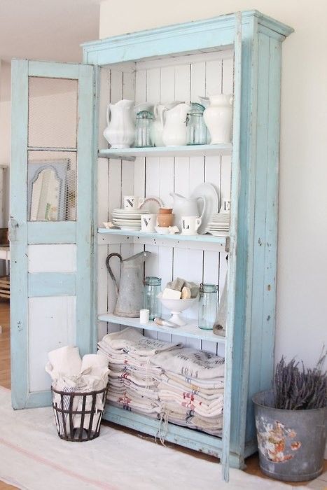 casa al mare in stile shabby armadio