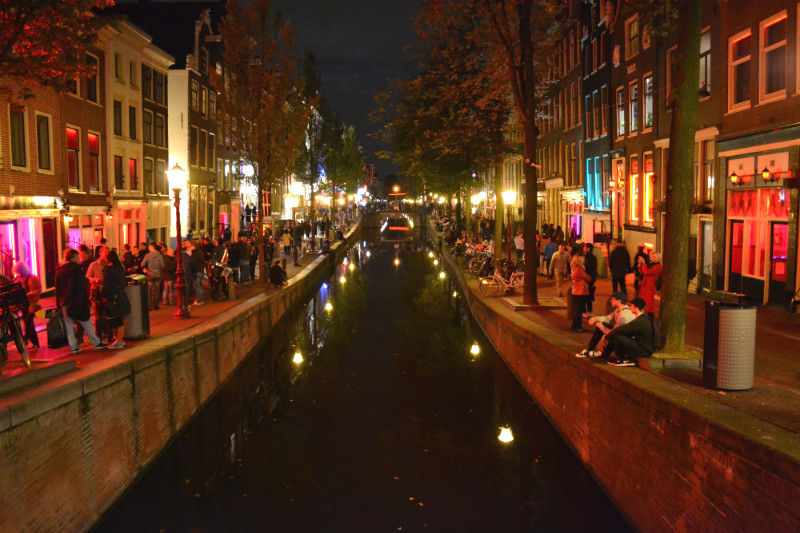 Amsterdam quartiere-a-luci-rosse