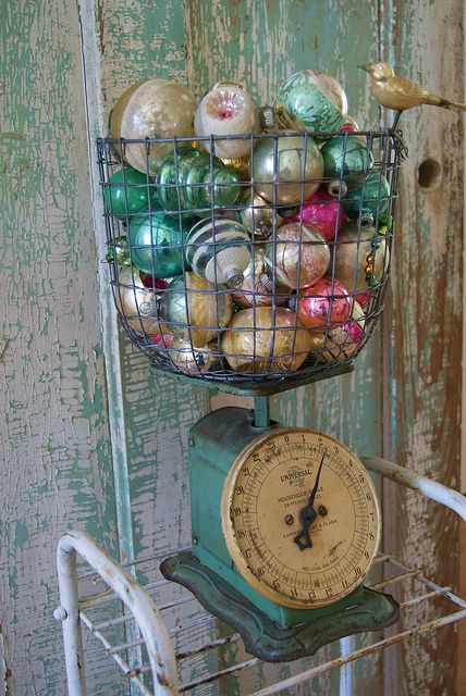 Decorazioni natalizie in stile vintage bilancia
