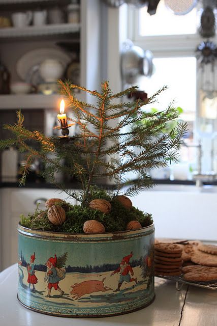 Decorazioni natalizie in stile vintage scatola