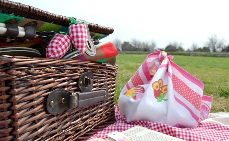 picnic di primavera cestino