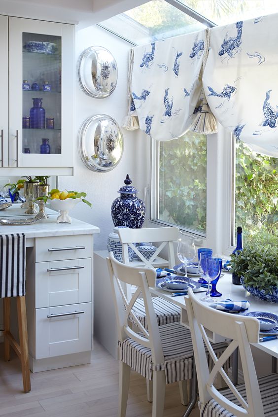 arredare casa con il colore blu cucina