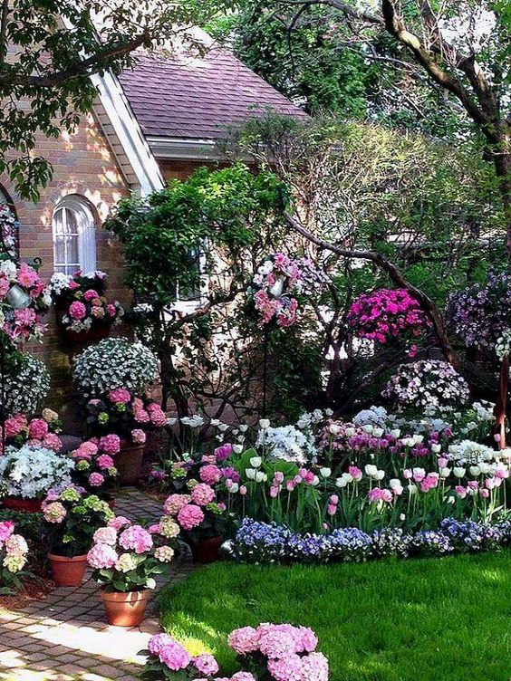 Come creare un giardino in stile cottage la figurina Realizzare un giardino
