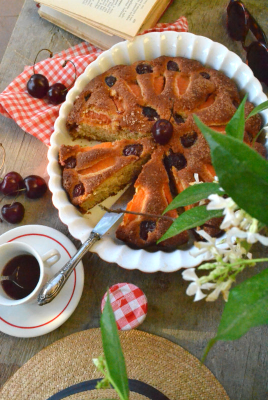 torta rustica con ciliegie