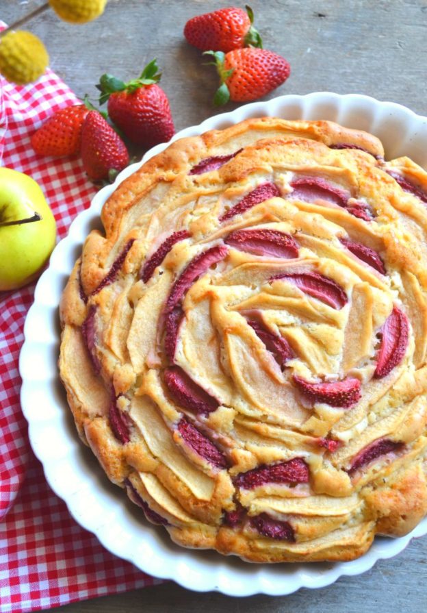 torta di mele e fragole ricetta