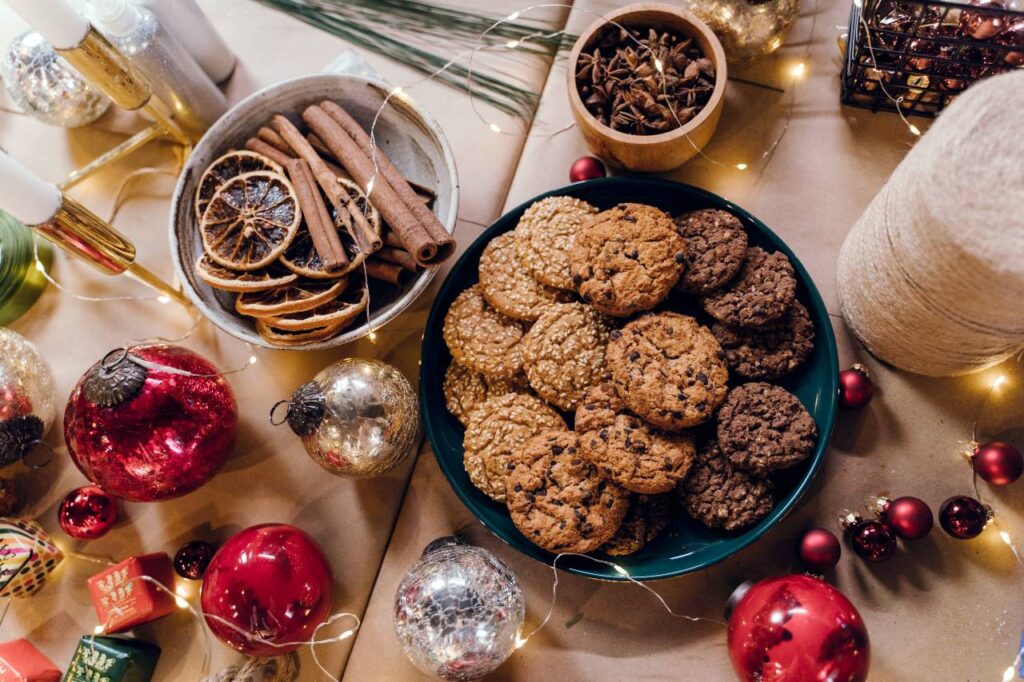 Decorare casa per Natale in anticipo con i biscotti di frolla
