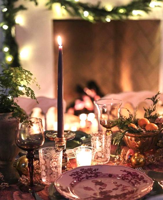 decorare la tavola di Natale con simboli portafortuna