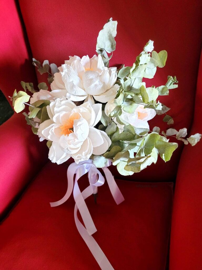 bouquet di fiori di carta
