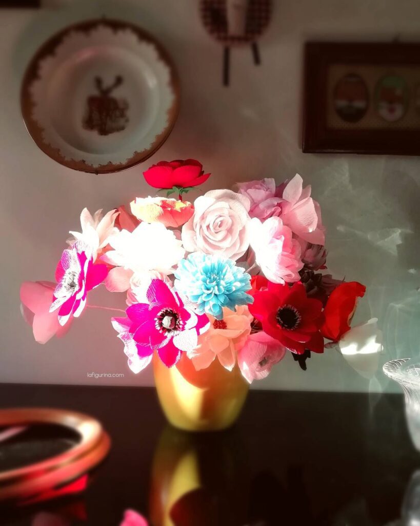 Cosa rende chic e originale una casa i fiori di carta